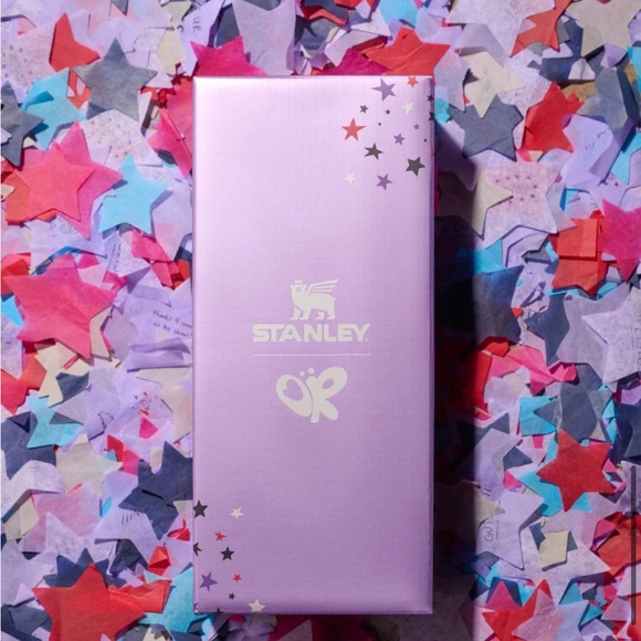 [PRICED TO SELL] Olivia Rodrigo x Stanley Quencher H2.0 Tumbler - Brand new - Picture 10 of 10